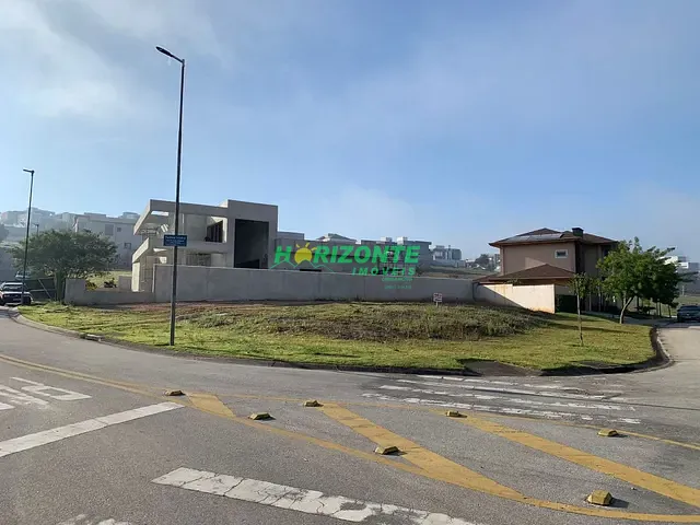 Terreno com 660m², à venda, no bairro Urbanova em São José dos Campos