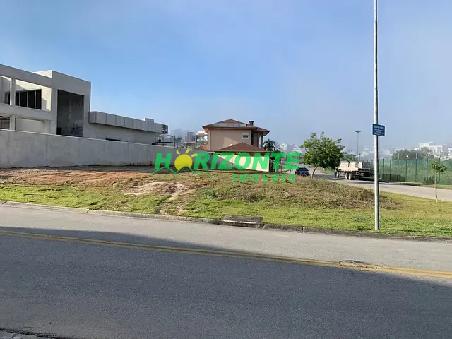 Terreno com 660m², à venda, no bairro Urbanova em São José dos Campos