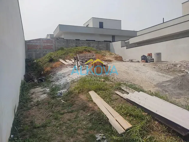 Terreno com 365m², à venda, no bairro Condomínio Residencial Mantiqueira em São José dos Campos