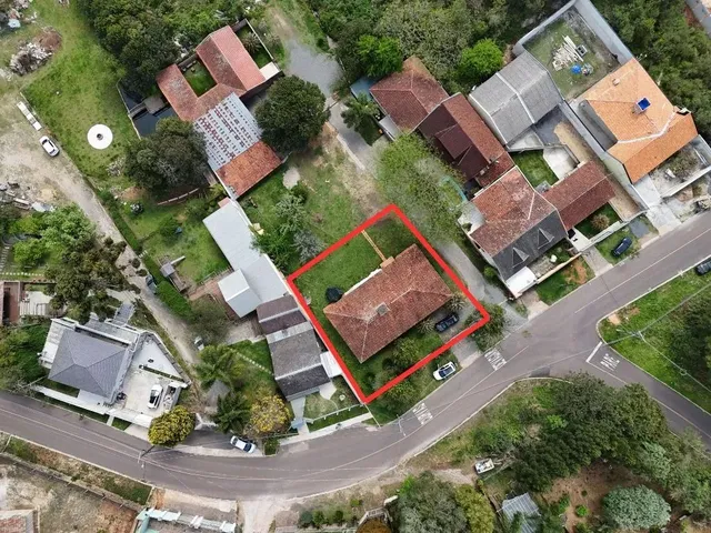 Terreno à venda, no bairro Butiatuvinha em Curitiba