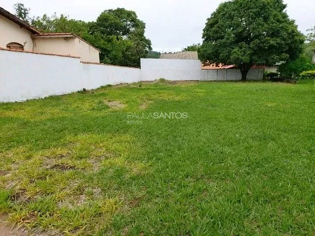 Terreno com 1260m², à venda, no bairro Centro em Araçoiaba da Serra