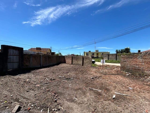 Terreno com 233m², à venda, no bairro Areal em Pelotas