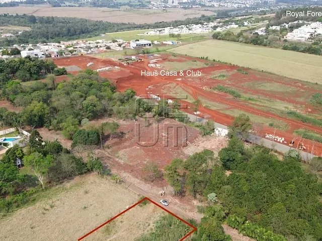 Terreno com 3018m², à venda, no bairro Parque Universidade em Londrina