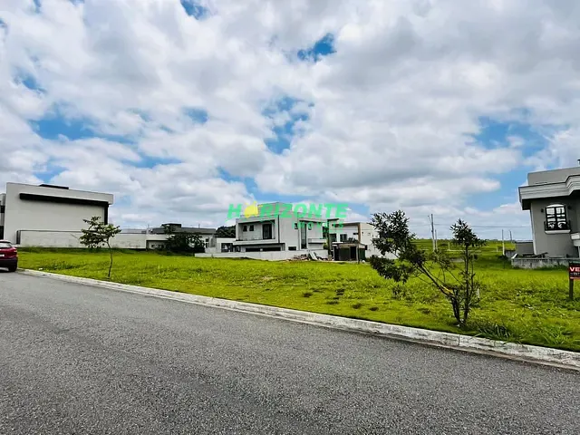 Terreno com 252m², à venda, no bairro Recanto dos Eucaliptos em São José dos Campos