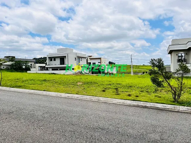 Terreno com 252m², à venda, no bairro Recanto dos Eucaliptos em São José dos Campos