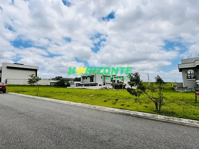 Terreno com 252m², à venda, no bairro Recanto dos Eucaliptos em São José dos Campos