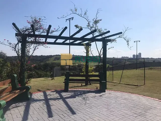Terreno com 902m², à venda, no bairro Jardim Torrão de Ouro em São José dos Campos