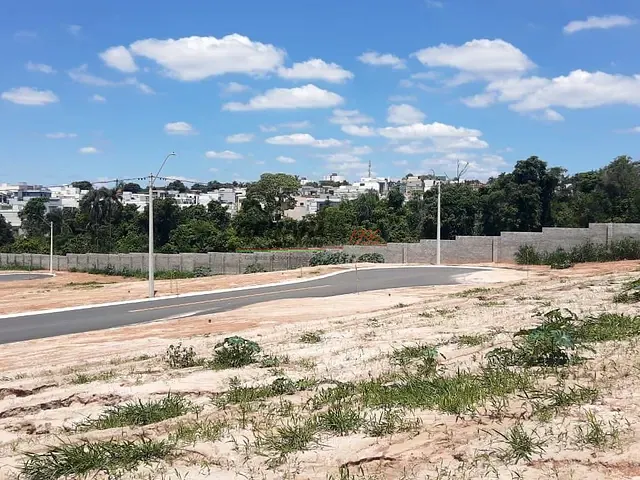 Terreno com 300m², à venda, no bairro Colinas de Indaiatuba em Indaiatuba