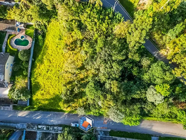 Terreno com 986m² 1 quarto e 1 banheiro, à venda, no bairro Três Montanhas em Osasco