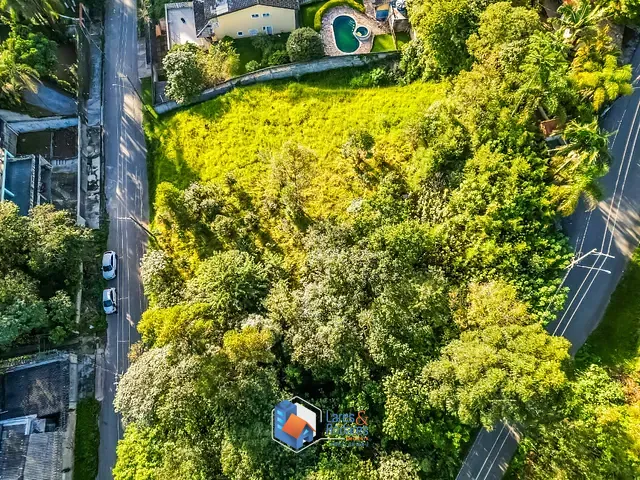 Terreno com 986m² 1 quarto e 1 banheiro, à venda, no bairro Três Montanhas em Osasco