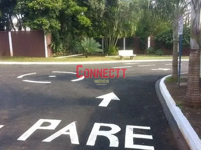 Terreno com 988m², à venda, no bairro Vila Cristal em Brodowski