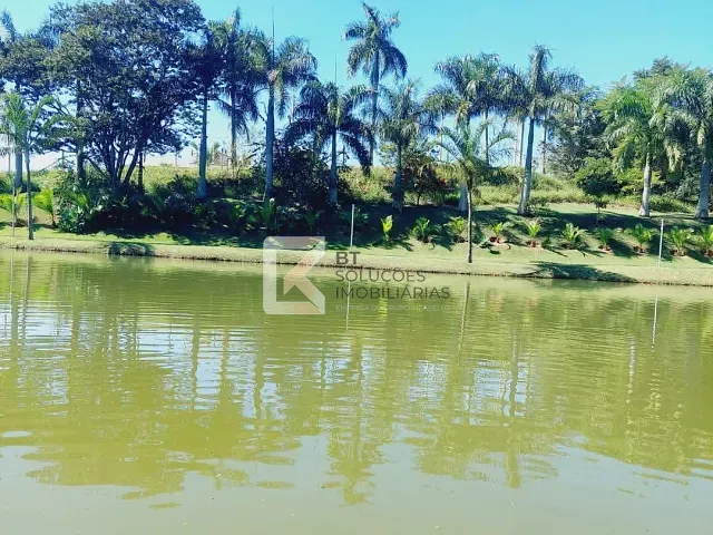 Terreno com 203m², à venda, no bairro Villaggio Pellavida em Elias Fausto