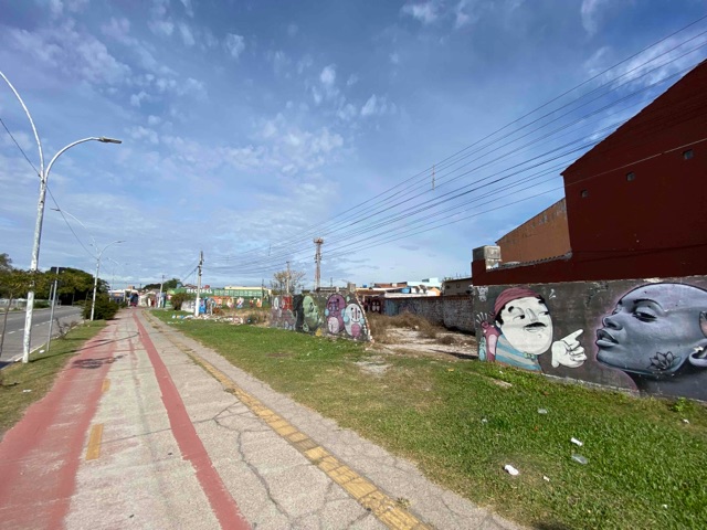Terreno com 960m², à venda, no bairro Centro em Pelotas