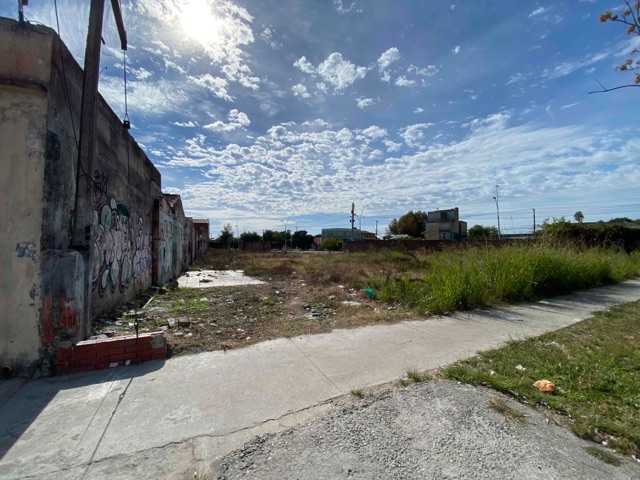 Terreno com 960m², à venda, no bairro Centro em Pelotas