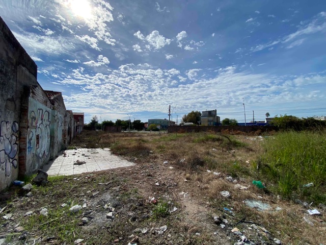 Terreno com 960m², à venda, no bairro Centro em Pelotas