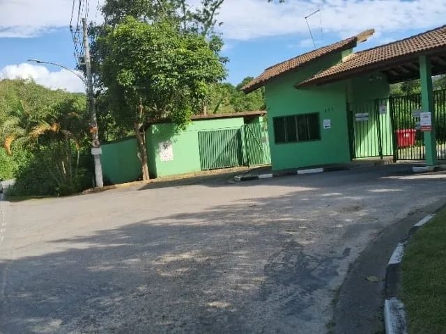 Terreno com 1935m², à venda, no bairro Chácaras Bosque do Embu em Embu das Artes