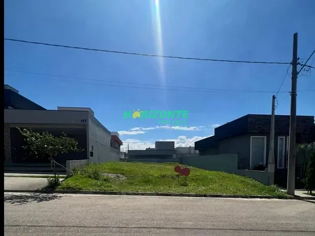 Terreno com 300m², à venda, no bairro Condomínio Terras do Vale em Caçapava