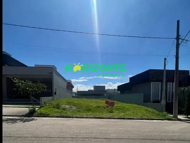 Terreno com 300m², à venda, no bairro Condomínio Terras do Vale em Caçapava