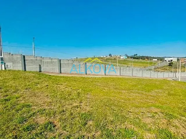 Terreno com 256m², à venda, no bairro Recanto dos Eucaliptos em São José dos Campos
