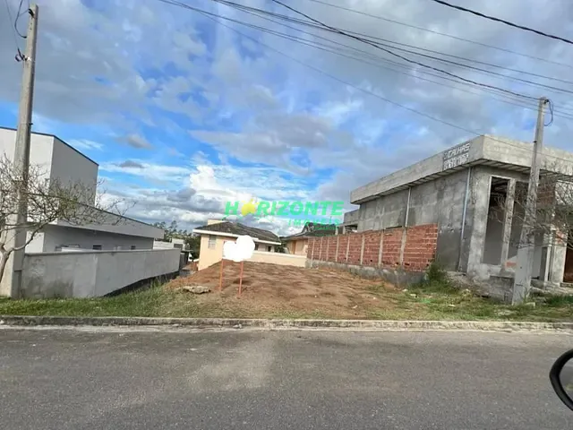 Terreno com 300m², à venda, no bairro Condomínio Terras do Vale em Caçapava