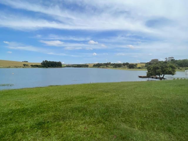 Terreno com 3000m², à venda, no bairro Jurumirim em Itaí