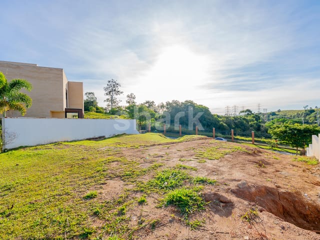 Terreno com 650m², à venda, no bairro Alphaville em Santana de Parnaíba