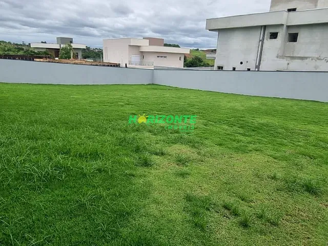 Terreno com 540m², à venda, no bairro Parque Residencial Maria Elmira em Caçapava
