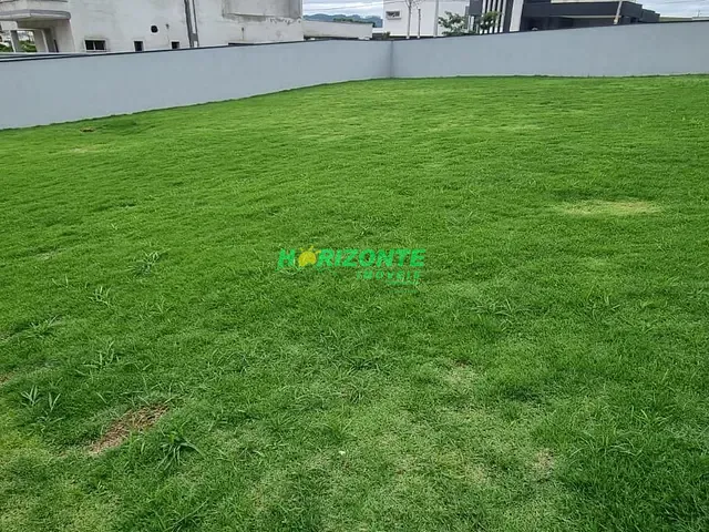 Terreno com 540m², à venda, no bairro Parque Residencial Maria Elmira em Caçapava
