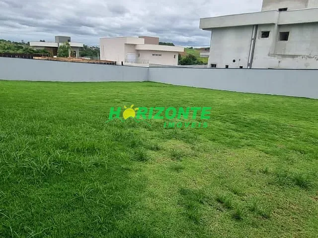 Terreno com 540m², à venda, no bairro Parque Residencial Maria Elmira em Caçapava