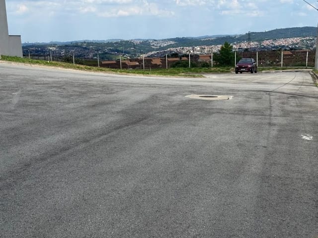 Terreno com 175m², à venda, no bairro Parque Santa Tereza em Jandira