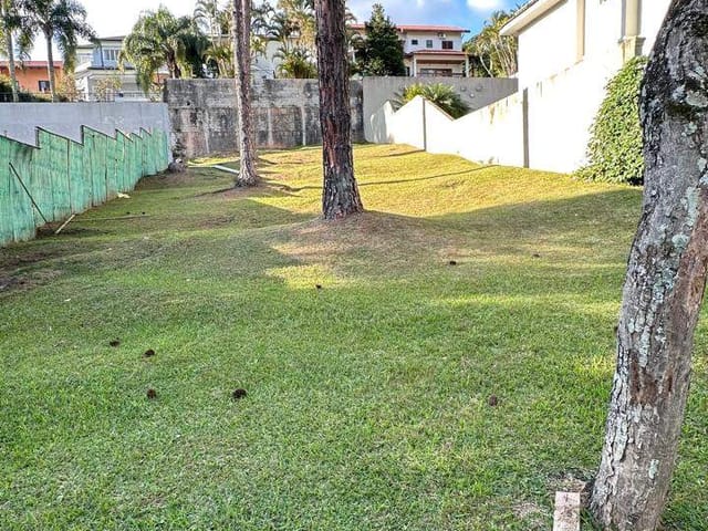 Terreno com 600m², à venda, no bairro Alphaville em Santana de Parnaíba