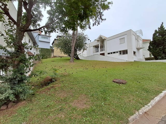 Terreno com 484m², à venda, no bairro Alphaville em Santana de Parnaíba