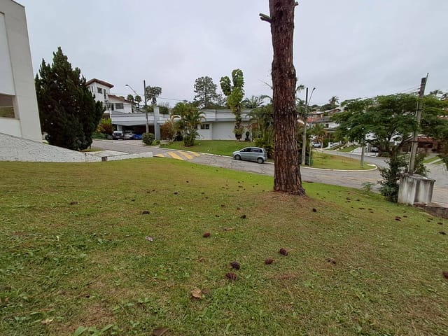 Terreno com 484m², à venda, no bairro Alphaville em Santana de Parnaíba