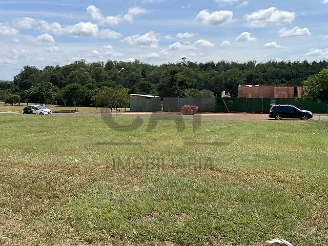 Terreno com 823m², à venda, no bairro Residencial Haras Patente em Jaguariúna
