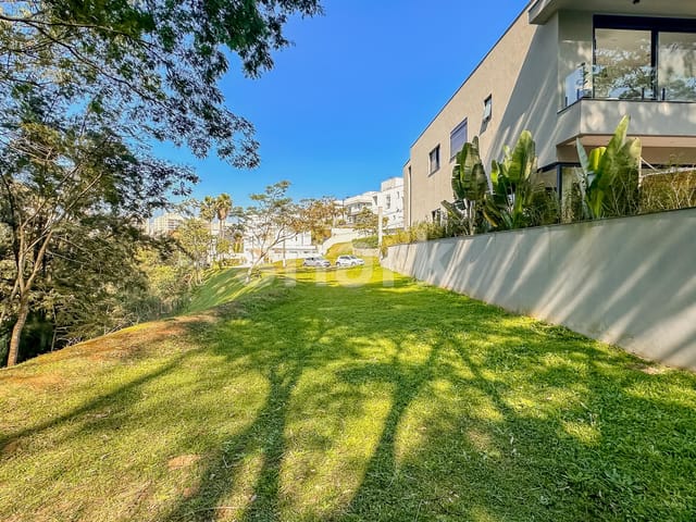 Terreno com 518m², à venda, no bairro Tamboré em Santana de Parnaíba