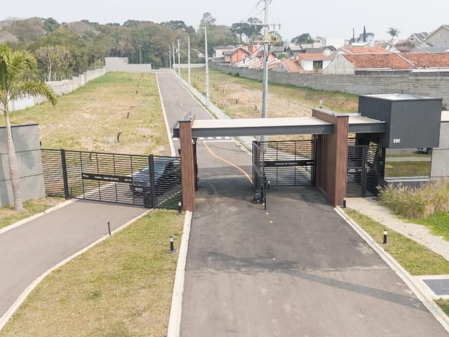 Terreno à venda, no bairro Santa Felicidade em Curitiba