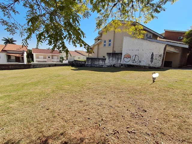 Terreno com 360m², à venda, no bairro Alphaville em Santana de Parnaíba