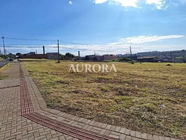 Terreno com 251m², à venda, no bairro Nova Olinda em Londrina