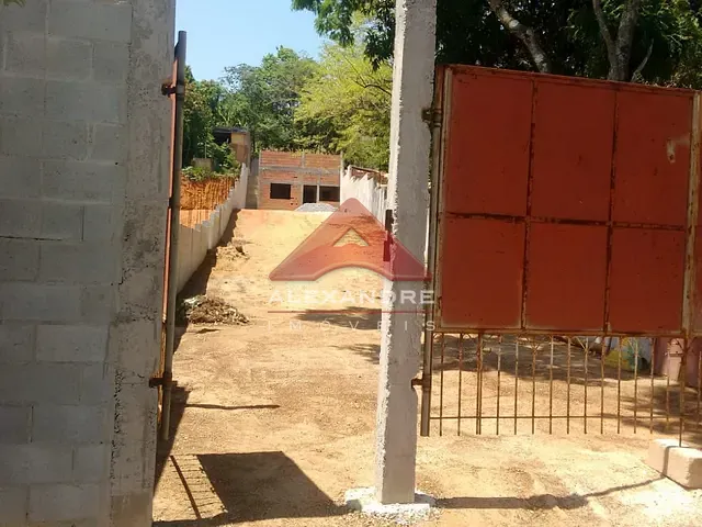 Terreno com 467m², à venda, no bairro Jardim S Herminia em São José dos Campos