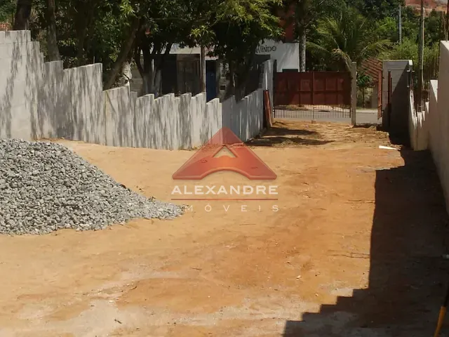 Terreno com 467m², à venda, no bairro Jardim S Herminia em São José dos Campos