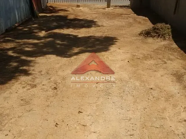 Terreno com 467m², à venda, no bairro Jardim S Herminia em São José dos Campos