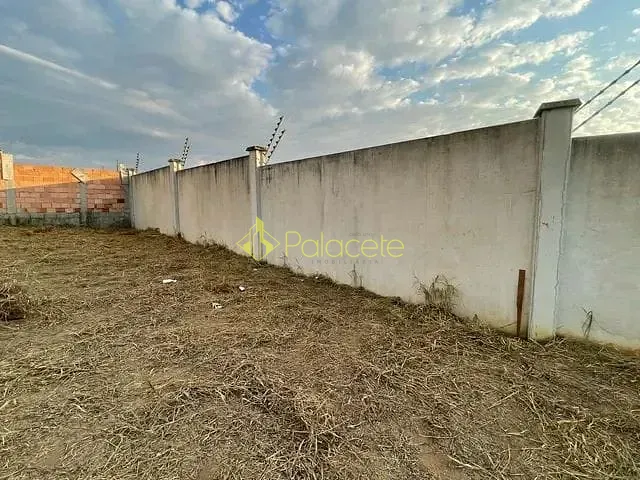 Terreno com 490m², à venda, no bairro Abaete em Taubaté