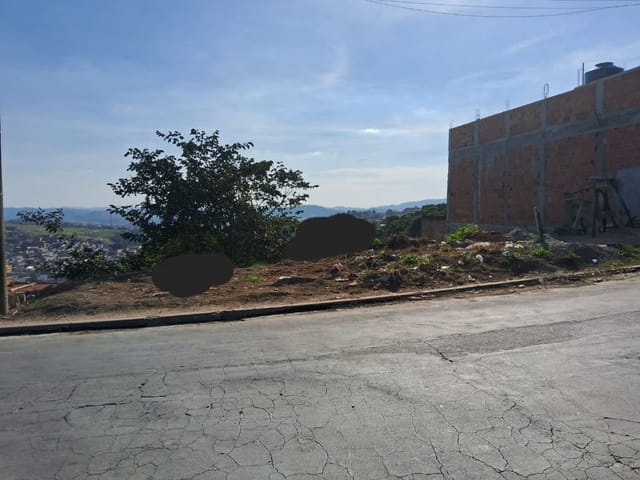 Terreno com 225m², à venda, no bairro Chácara Roselândia em Cotia