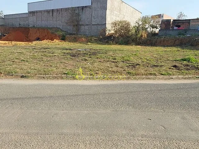 Terreno com 133m², à venda, no bairro Cidade Nova em Pindamonhangaba