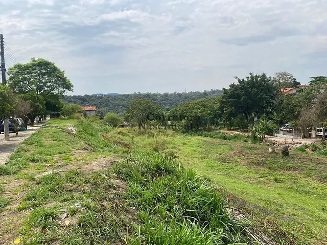 Terreno com 350m², à venda, no bairro Jardim Souto em São José dos Campos