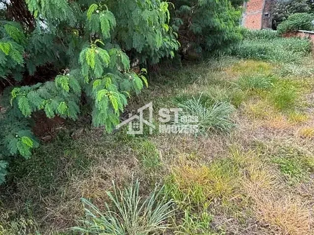 Terreno com 302m², à venda, no bairro Centro em Andradas