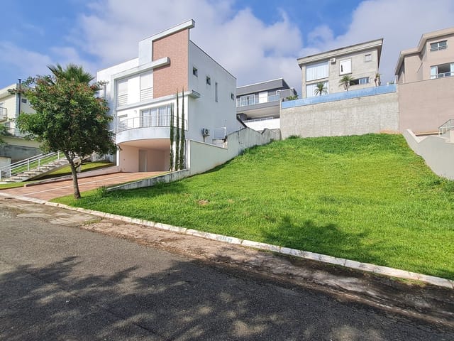Terreno com 364m², à venda, no bairro Alphaville em Santana de Parnaíba