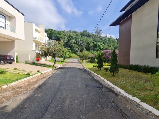 Terreno com 364m², à venda, no bairro Alphaville em Santana de Parnaíba