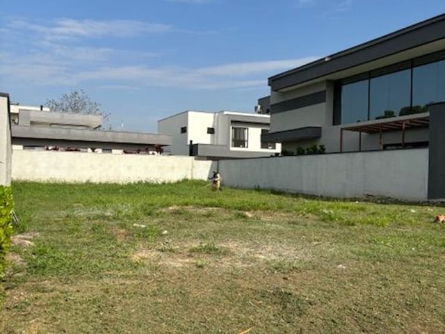 Terreno com 450m², à venda, no bairro Jardim do Golfe em São José dos Campos
