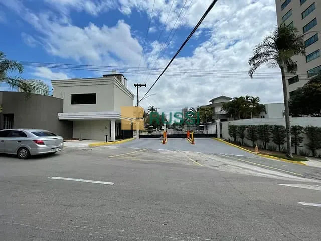 Terreno com 617m², à venda, no bairro Jardim Aquarius em São José dos Campos
